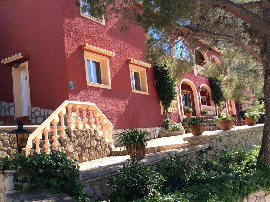 Pinkflamingo Hotel Дения Стая снимка